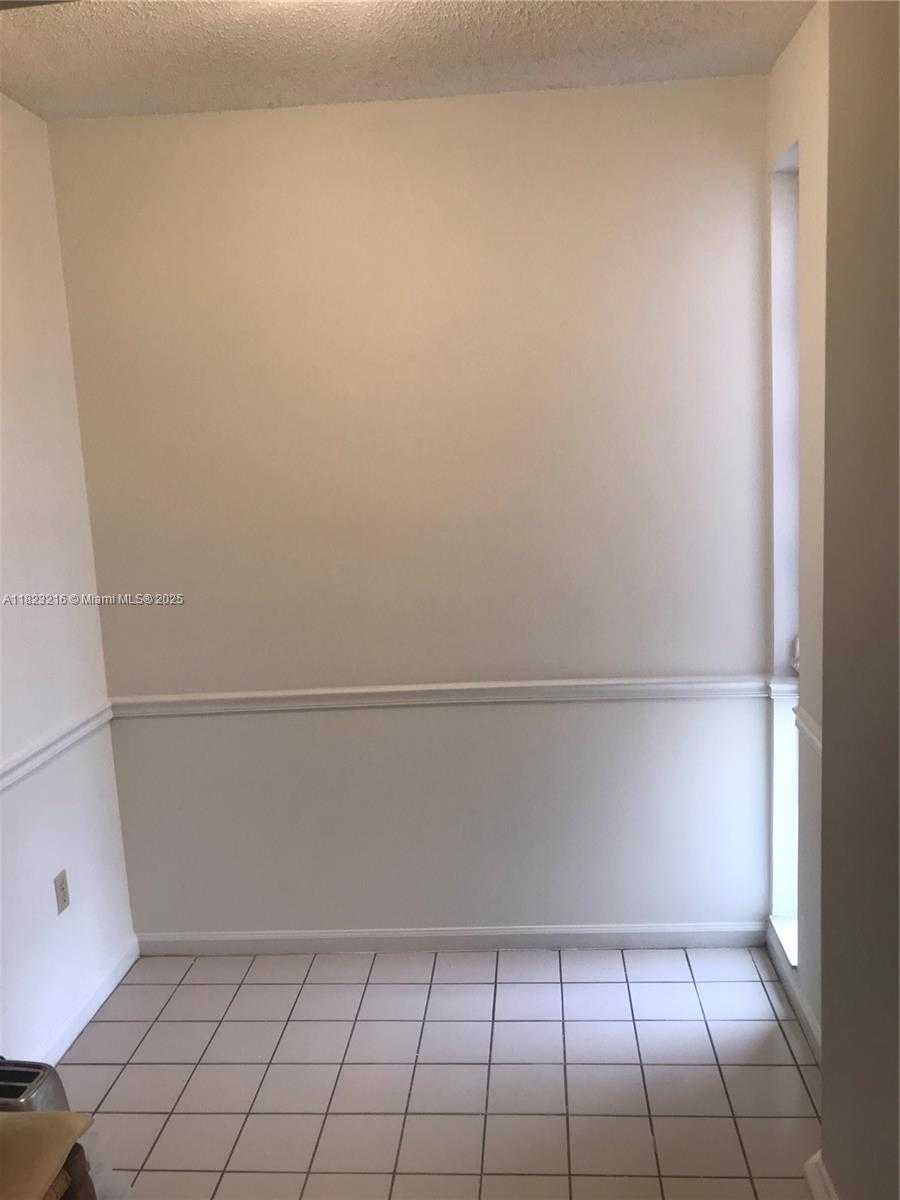 Small Image of 1280 SOUTH ALHAMBRA CIR #2416, Coral Gables Number 12