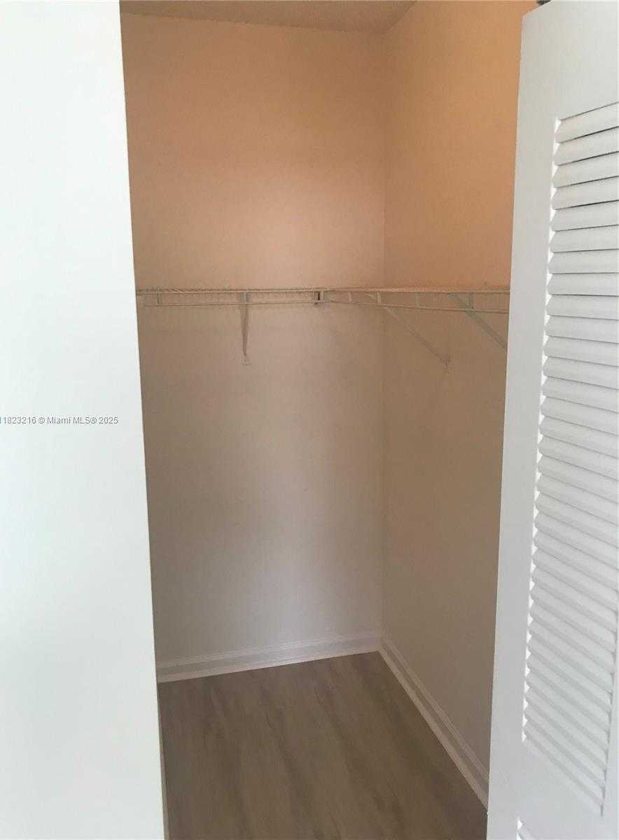 Small Image of 1280 SOUTH ALHAMBRA CIR #2416, Coral Gables Number 18
