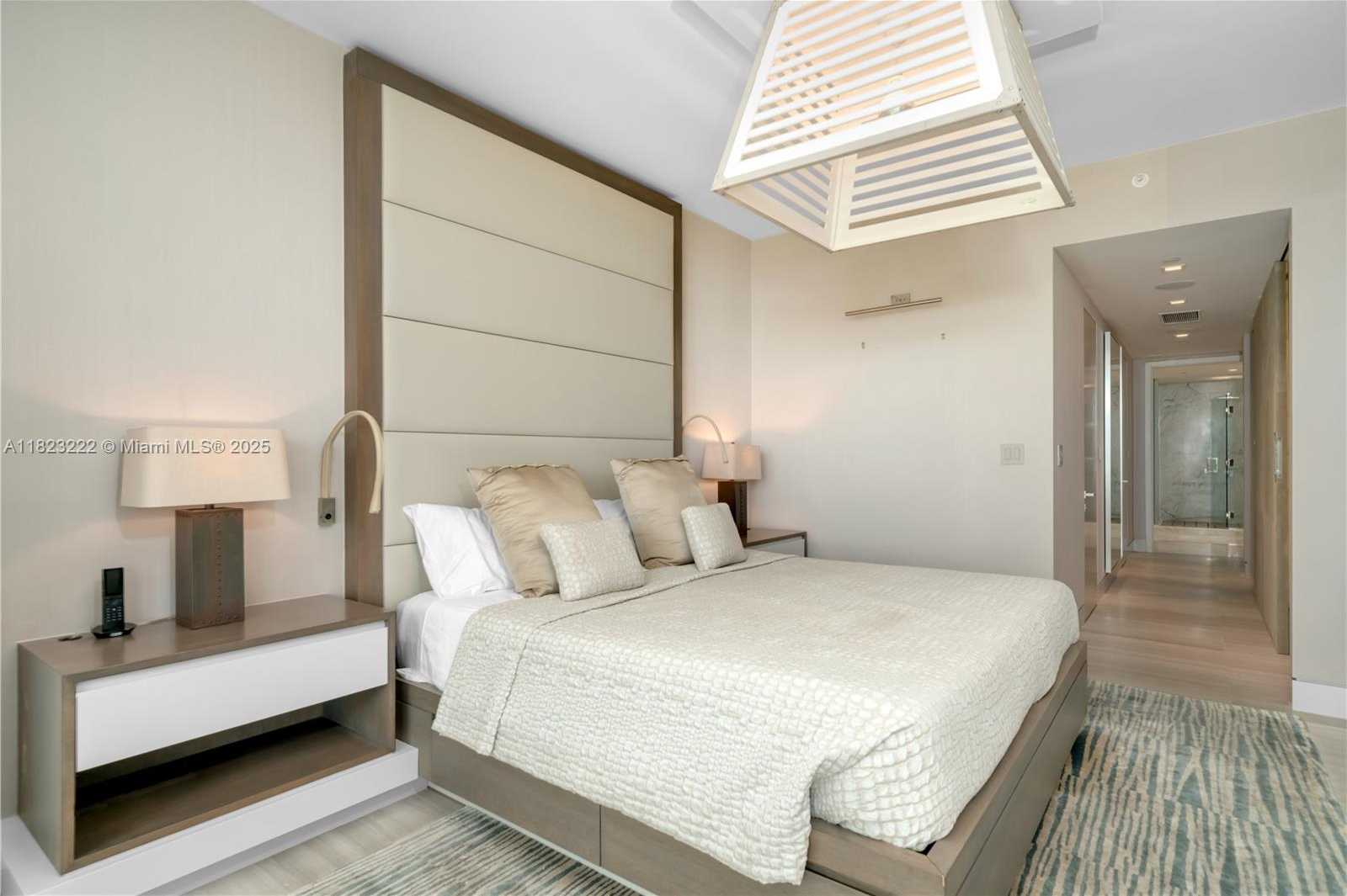 Small Image of 321 OCEAN DR #200, Miami Beach Number 14