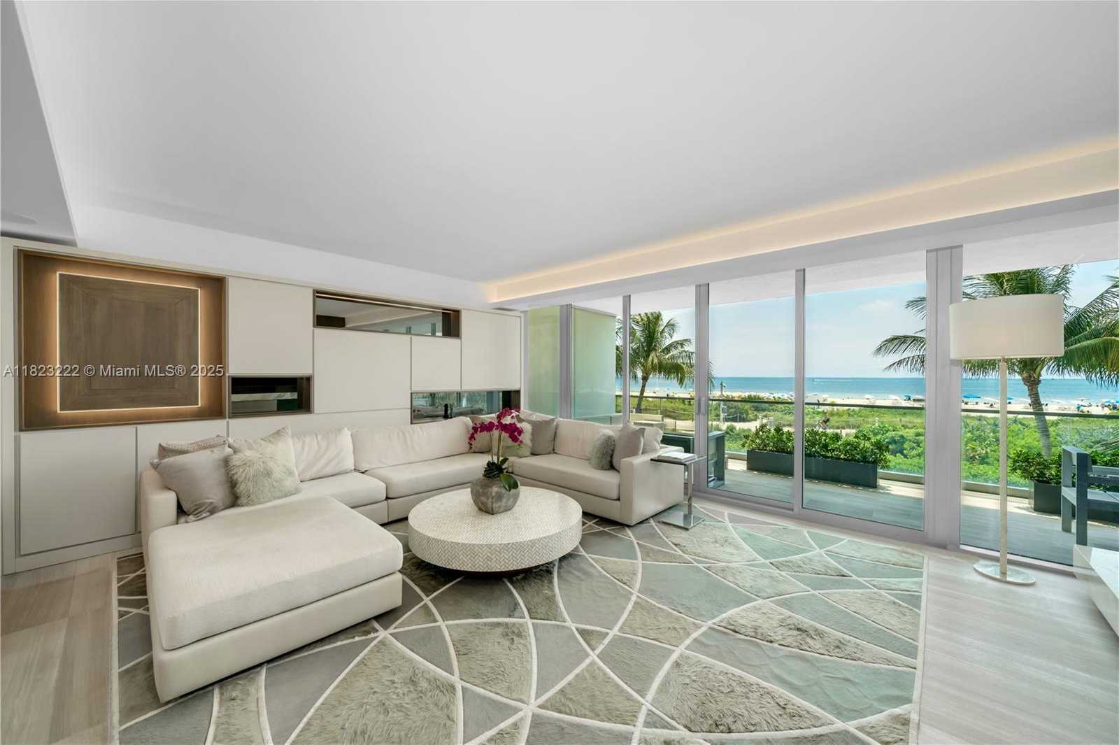 Small Image of 321 OCEAN DR #200, Miami Beach Number 3