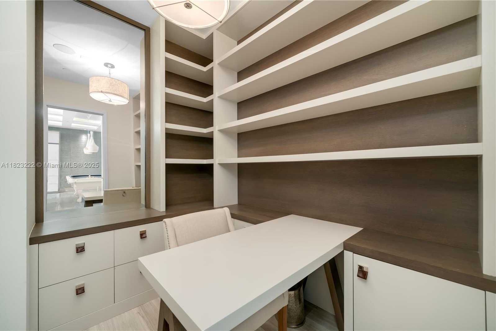 Small Image of 321 OCEAN DR #200, Miami Beach Number 35