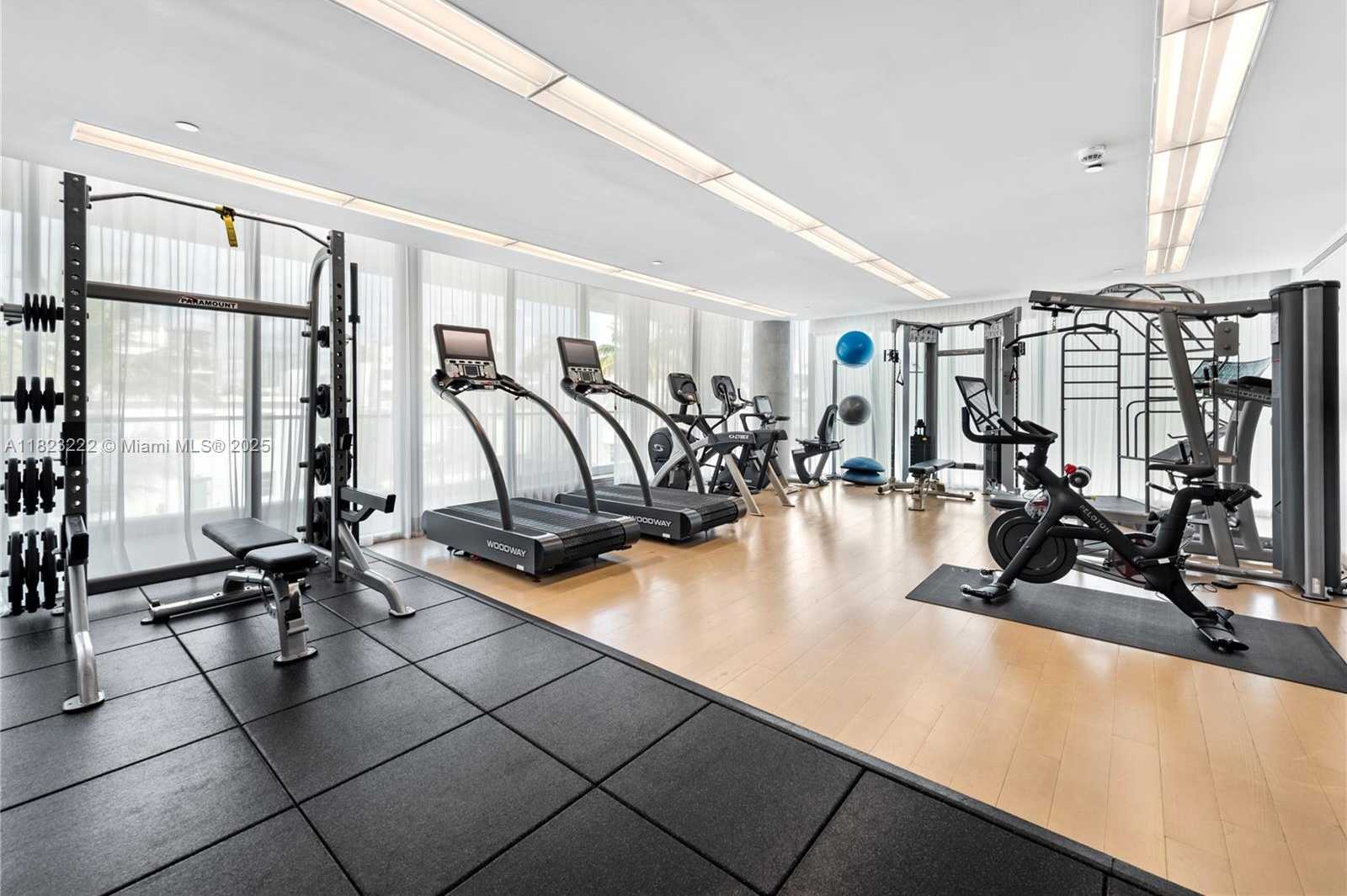 Small Image of 321 OCEAN DR #200, Miami Beach Number 43