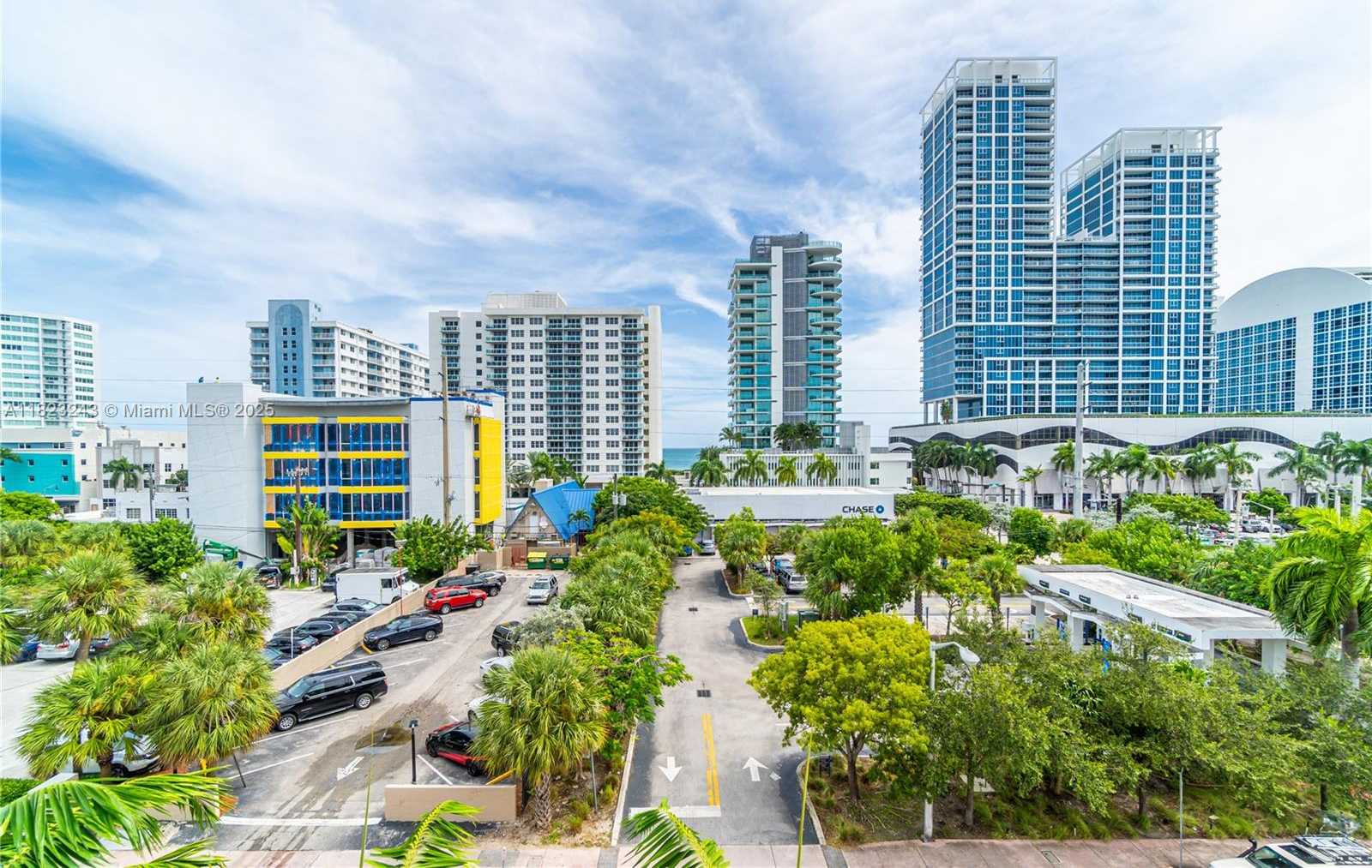 Small Image of 6920 HARDING AVE #502, Miami Beach Number 13