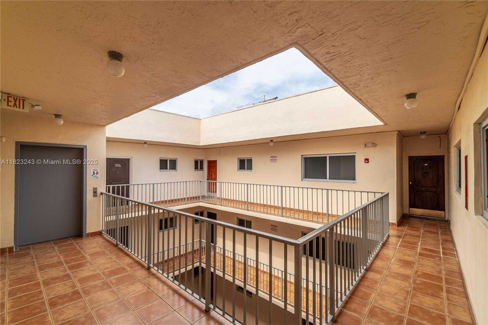 Small Image of 6920 HARDING AVE #502, Miami Beach Number 17