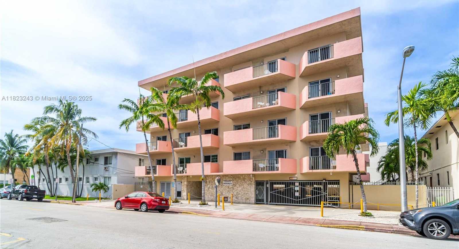 Small Image of 6920 HARDING AVE #502, Miami Beach Number 2
