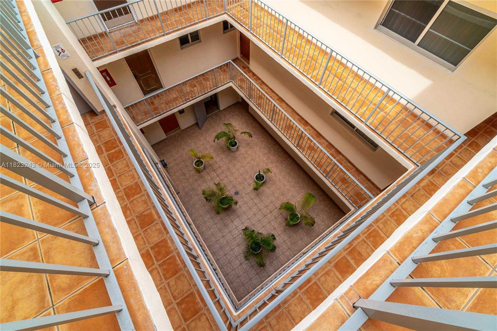 Small Image of 6920 HARDING AVE #502, Miami Beach Number 20