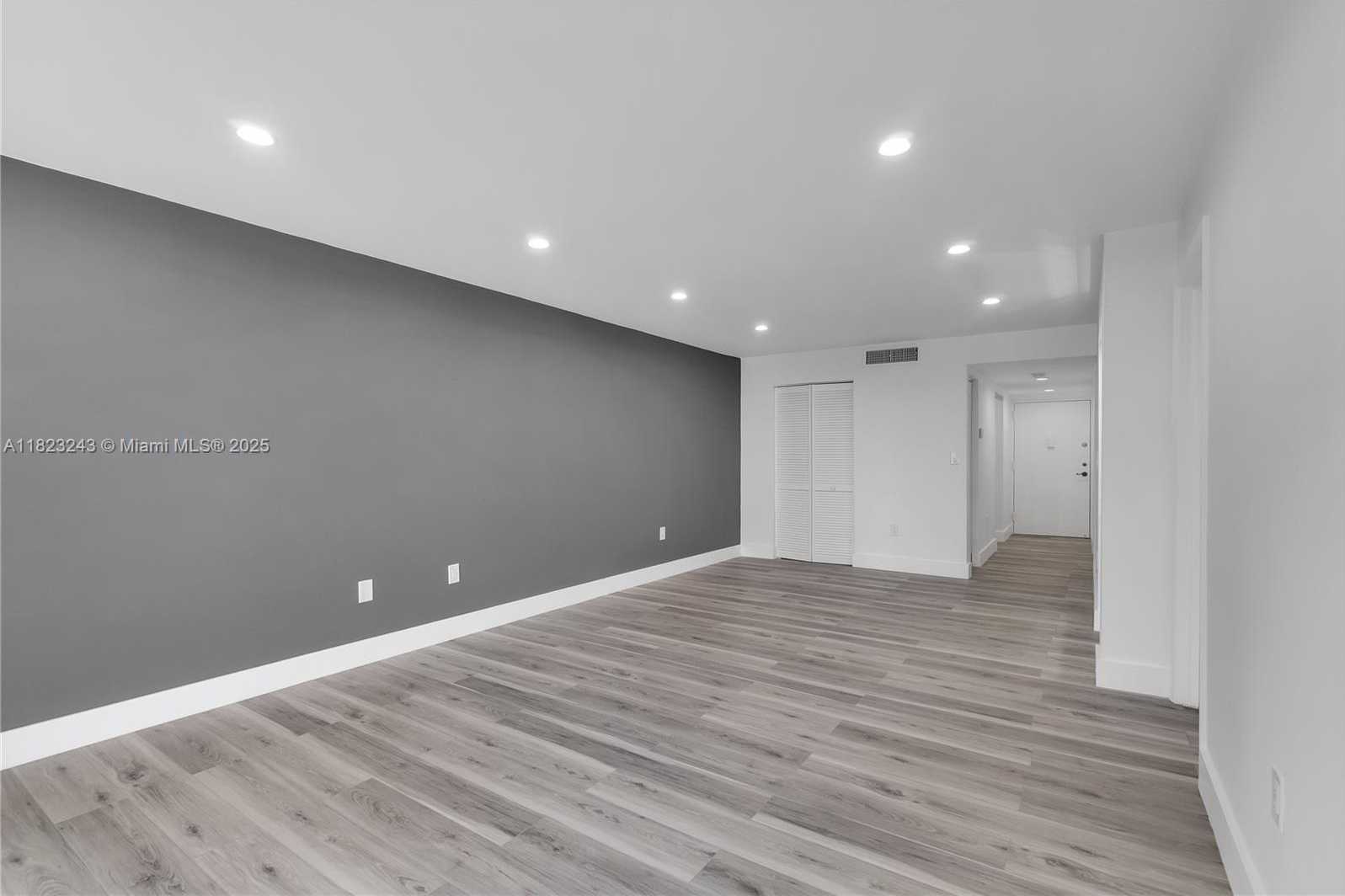 Small Image of 6920 HARDING AVE #502, Miami Beach Number 29