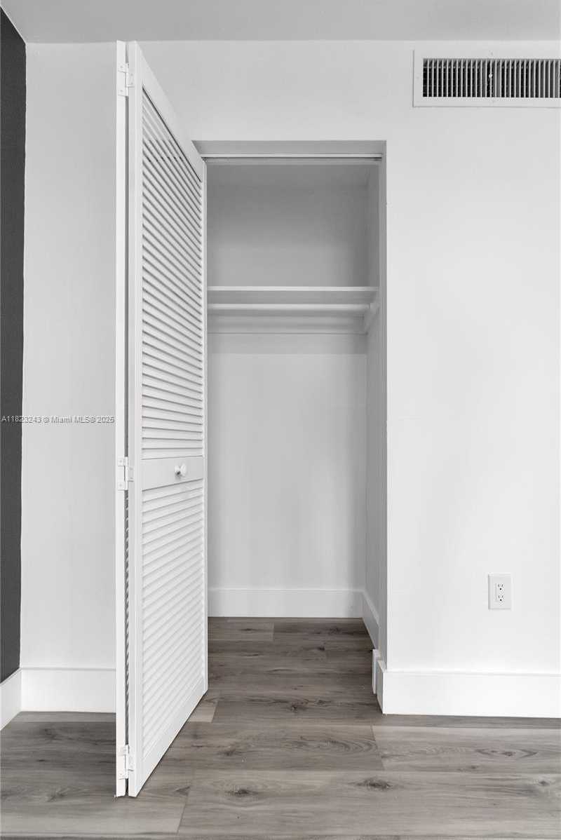 Small Image of 6920 HARDING AVE #502, Miami Beach Number 40