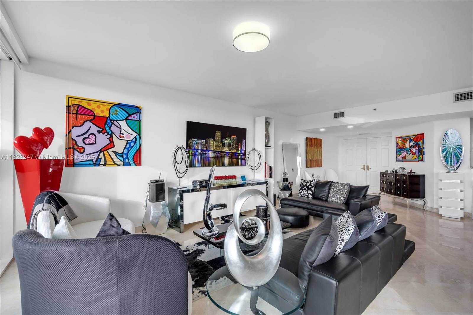 Small Image of 1643 BRICKELL AVE #1406, Miami Number 10