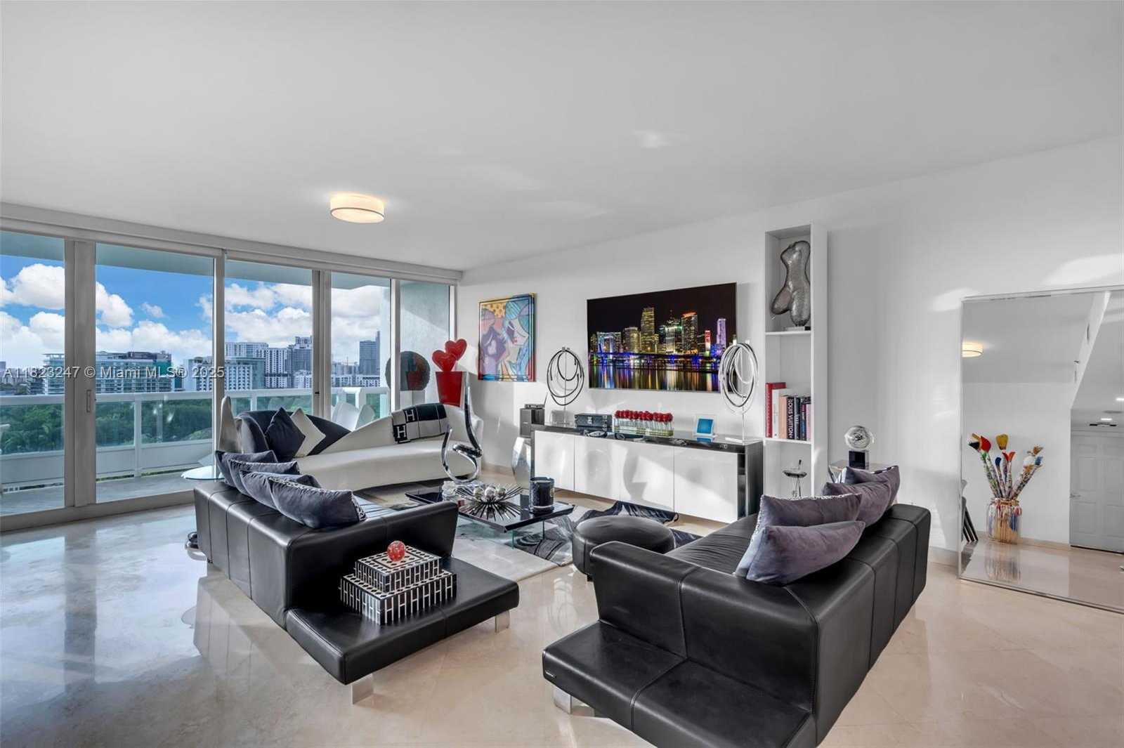 Small Image of 1643 BRICKELL AVE #1406, Miami Number 11