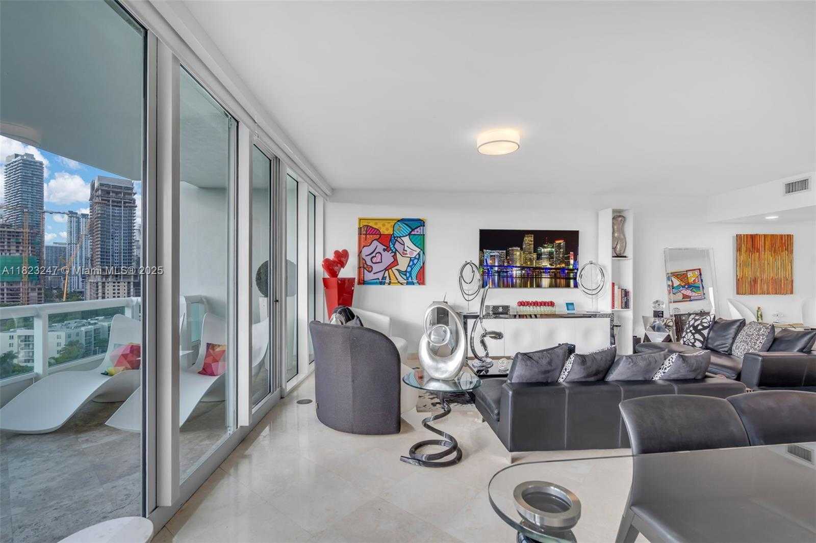 Small Image of 1643 BRICKELL AVE #1406, Miami Number 12
