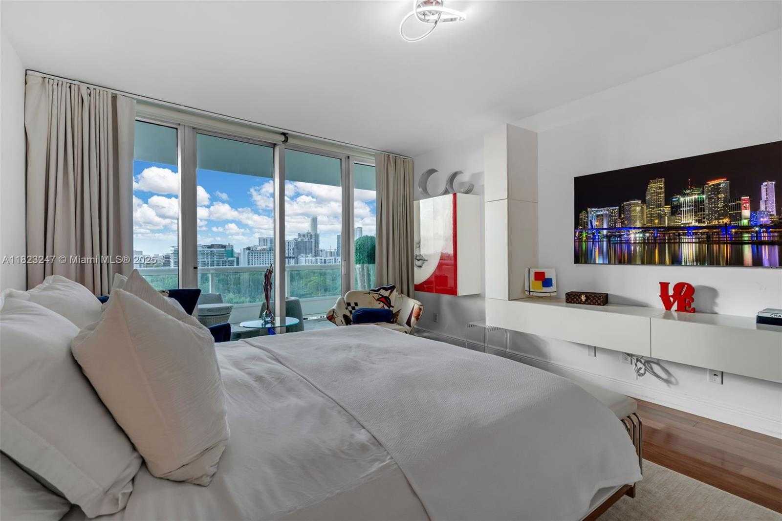 Small Image of 1643 BRICKELL AVE #1406, Miami Number 17