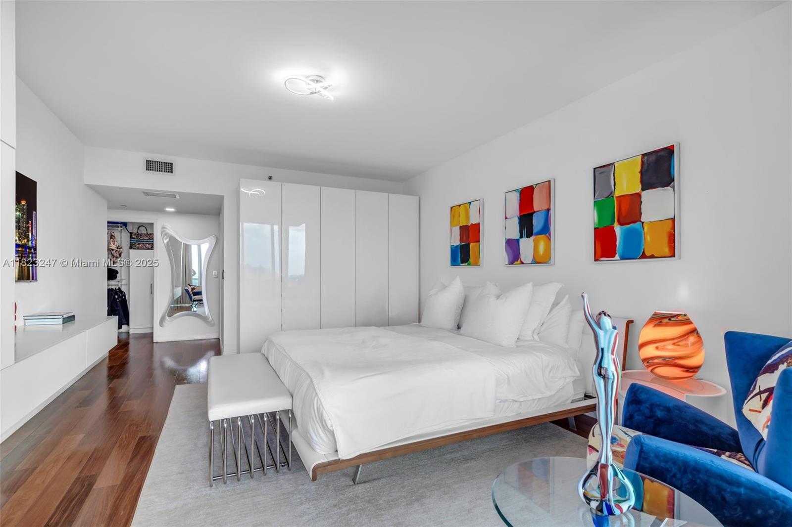 Small Image of 1643 BRICKELL AVE #1406, Miami Number 18