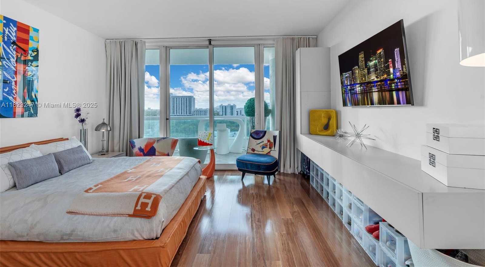Small Image of 1643 BRICKELL AVE #1406, Miami Number 24
