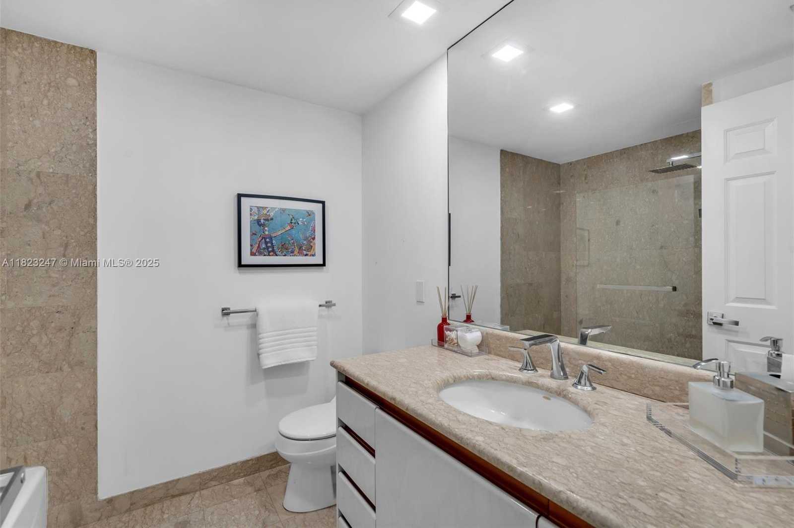 Small Image of 1643 BRICKELL AVE #1406, Miami Number 28