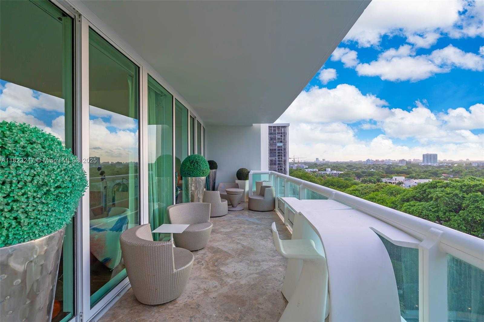 Small Image of 1643 BRICKELL AVE #1406, Miami Number 29
