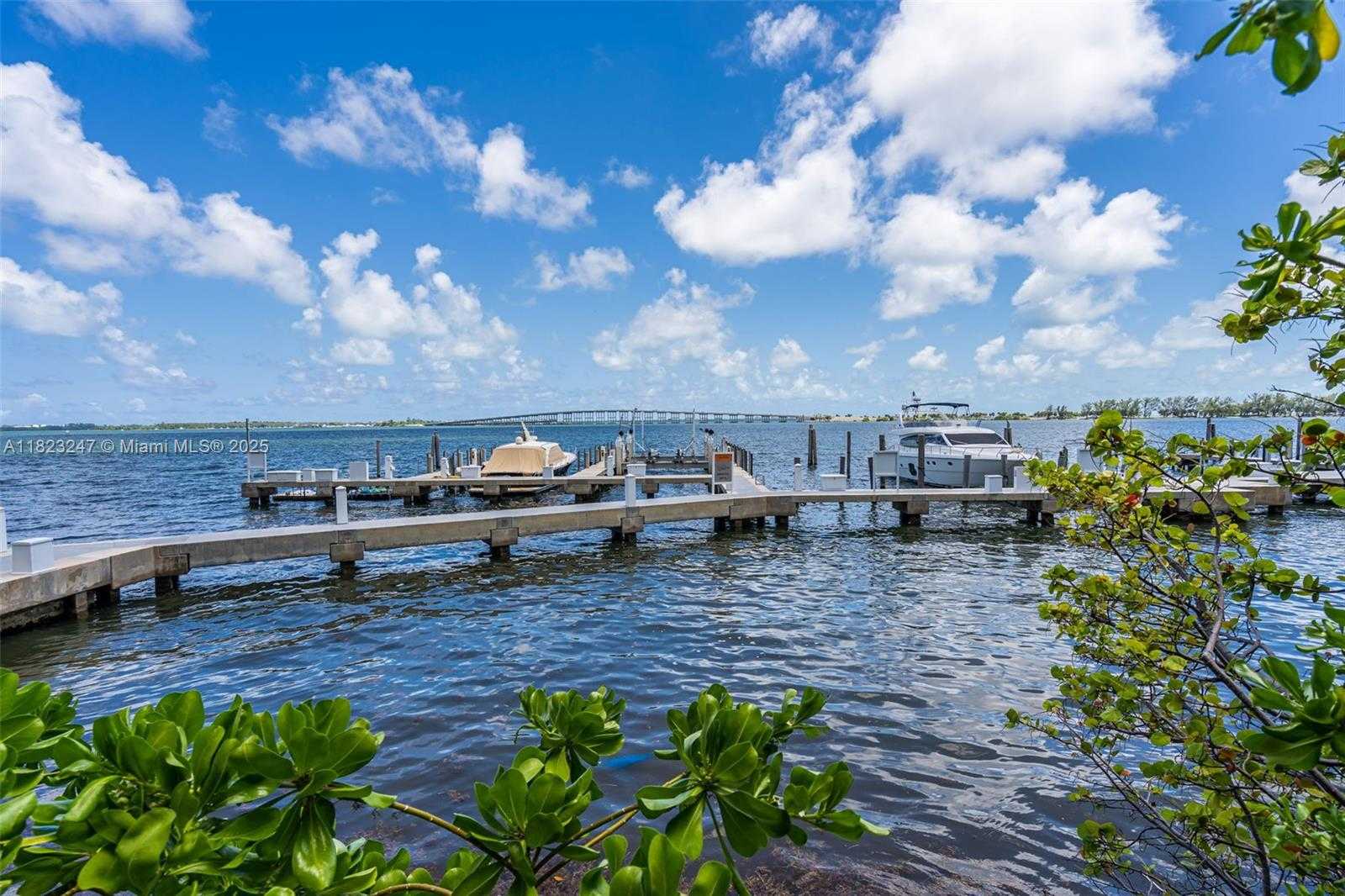 Small Image of 1643 BRICKELL AVE #1406, Miami Number 47