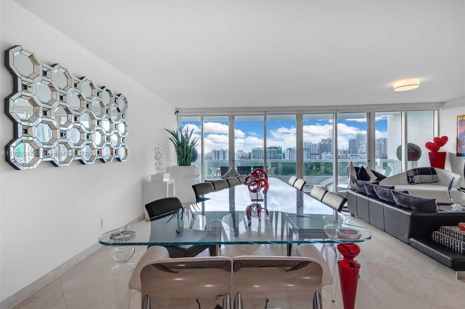 Small Image of 1643 BRICKELL AVE #1406, Miami Number 8