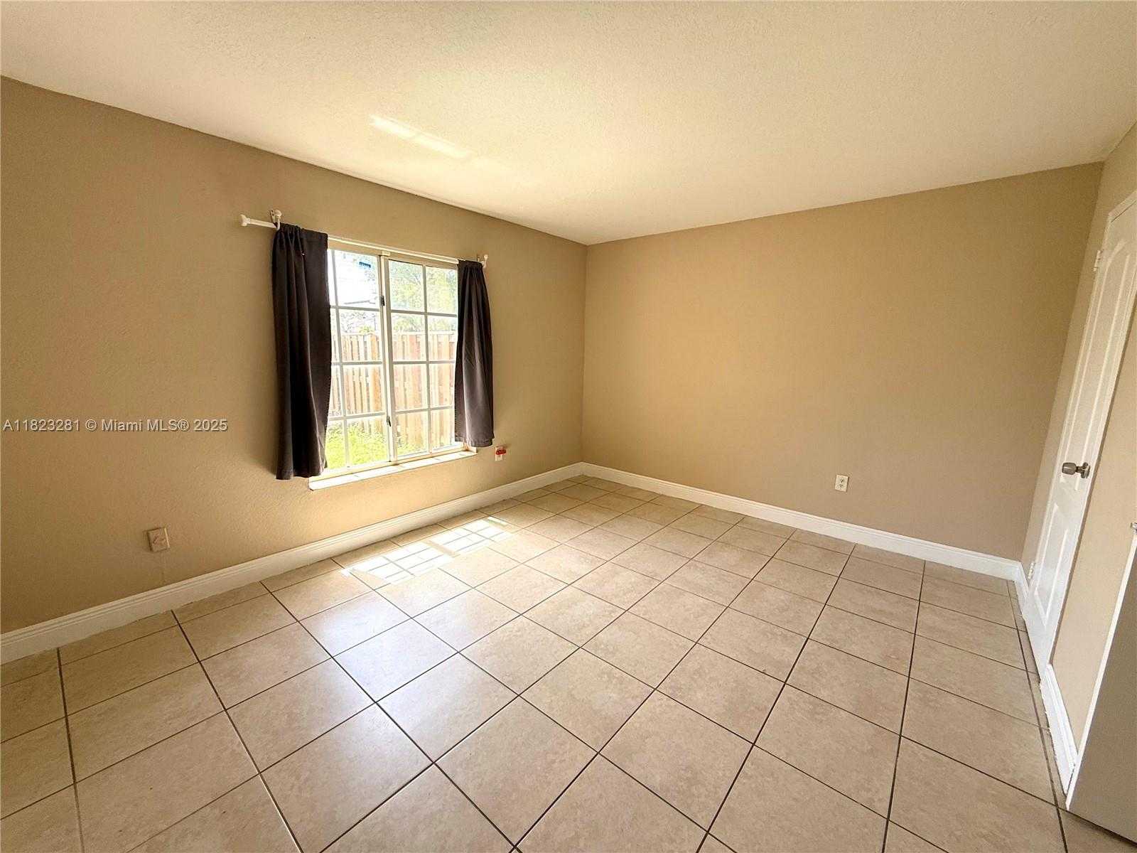 Small Image of 5112 NORTH WEST 79TH AVE #101, Doral Number 10