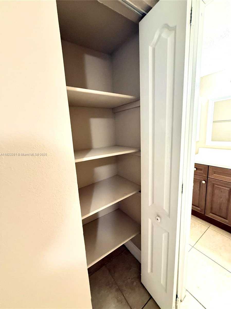 Small Image of 5112 NORTH WEST 79TH AVE #101, Doral Number 6