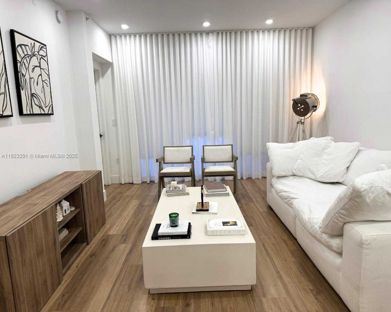 Small Image of 6630 NORTH WEST 114TH AVE #1524, Doral Number 15