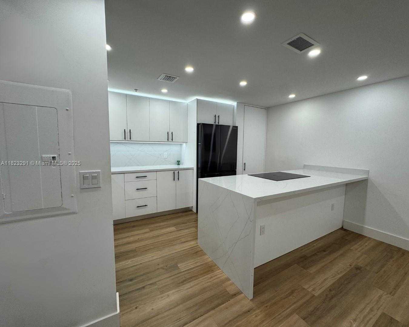 Small Image of 6630 NORTH WEST 114TH AVE #1524, Doral Number 24