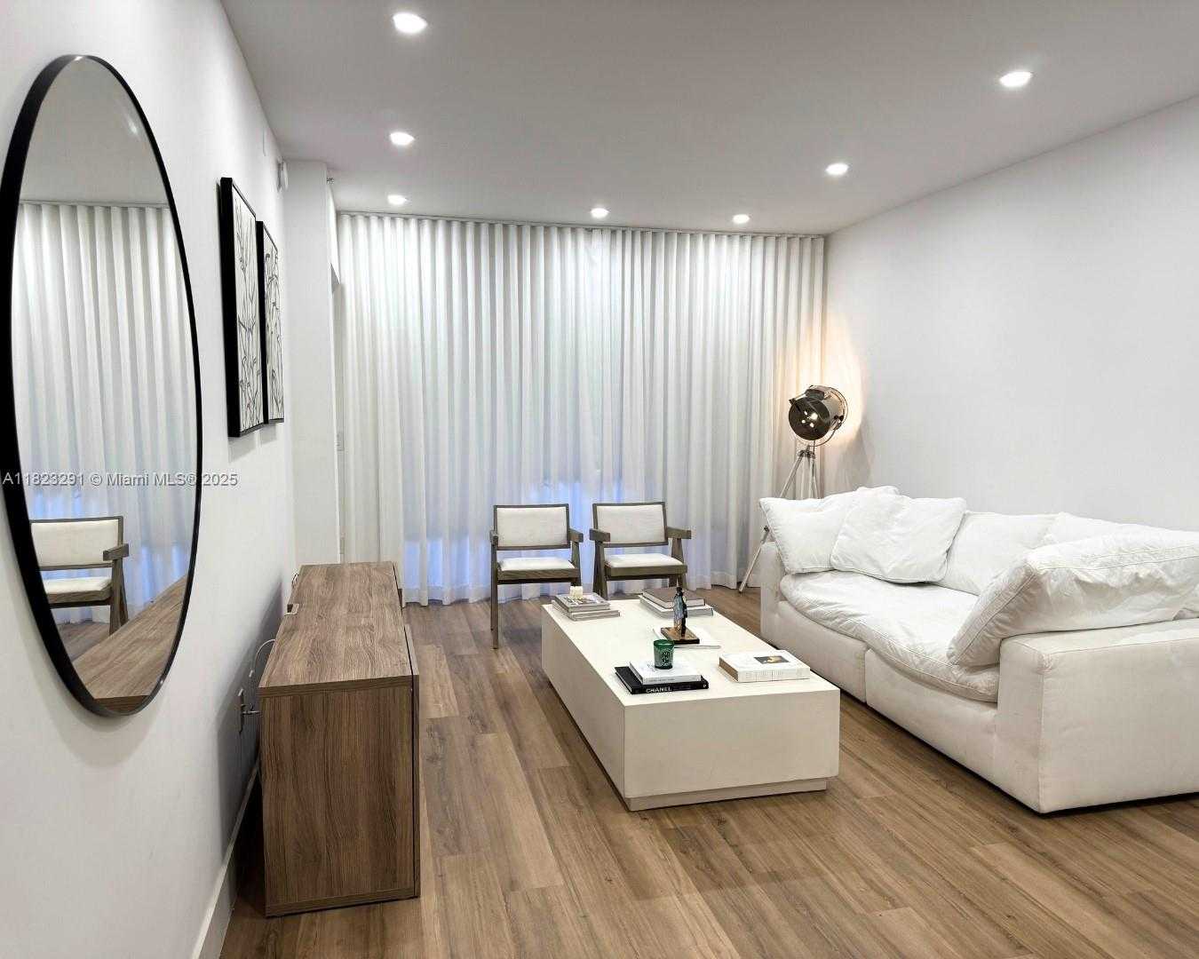Small Image of 6630 NORTH WEST 114TH AVE #1524, Doral Number 9