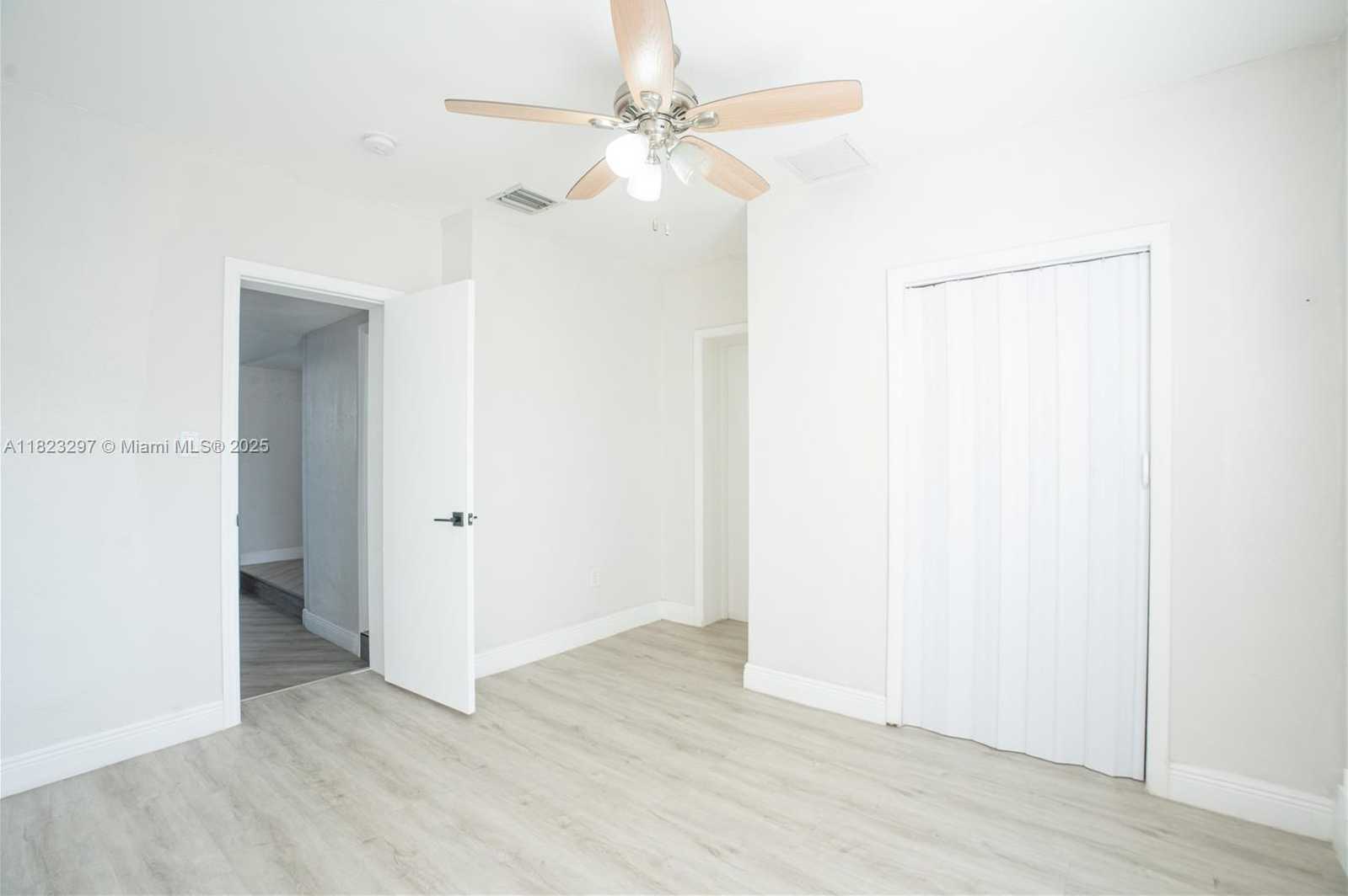 Small Image of 6695 SOUTH WEST 28TH ST #6695, Miami Number 11