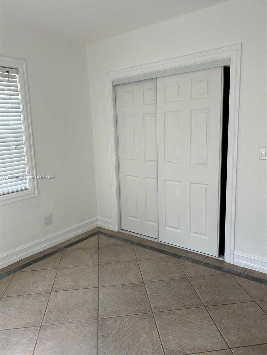 Small Image of 621 EAST 46TH ST, Hialeah Number 11