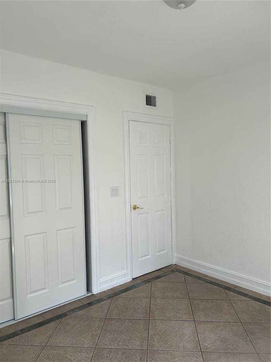 Small Image of 621 EAST 46TH ST, Hialeah Number 12