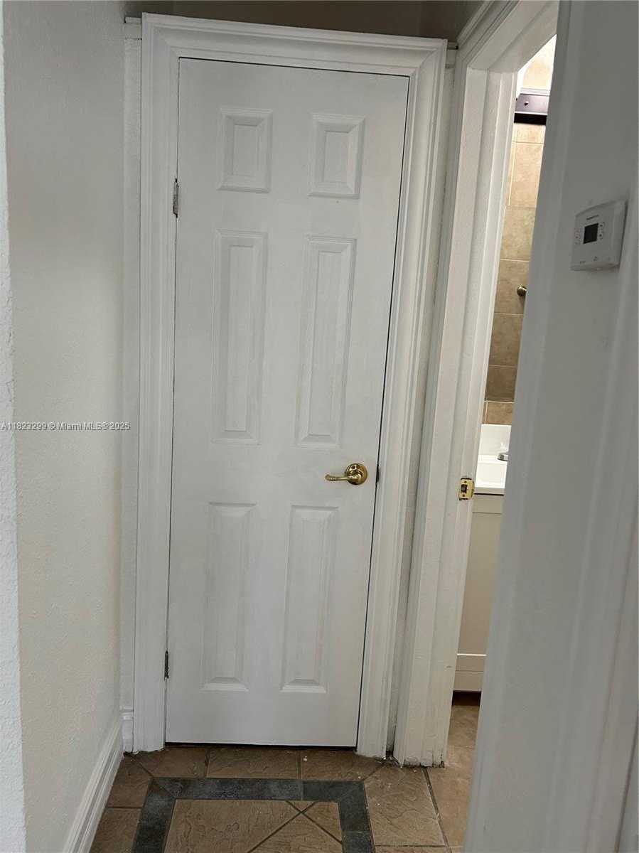 Small Image of 621 EAST 46TH ST, Hialeah Number 17