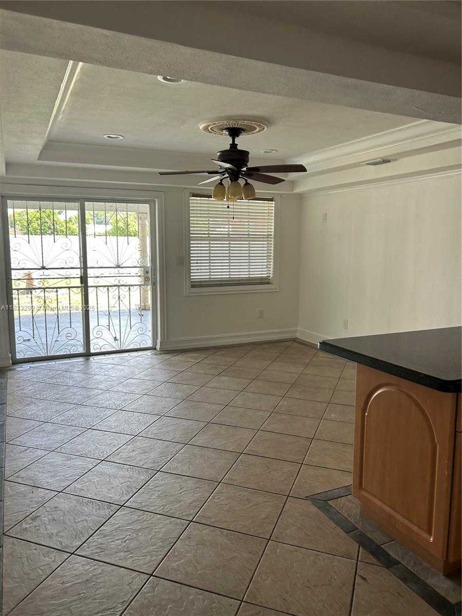 Small Image of 621 EAST 46TH ST, Hialeah Number 19