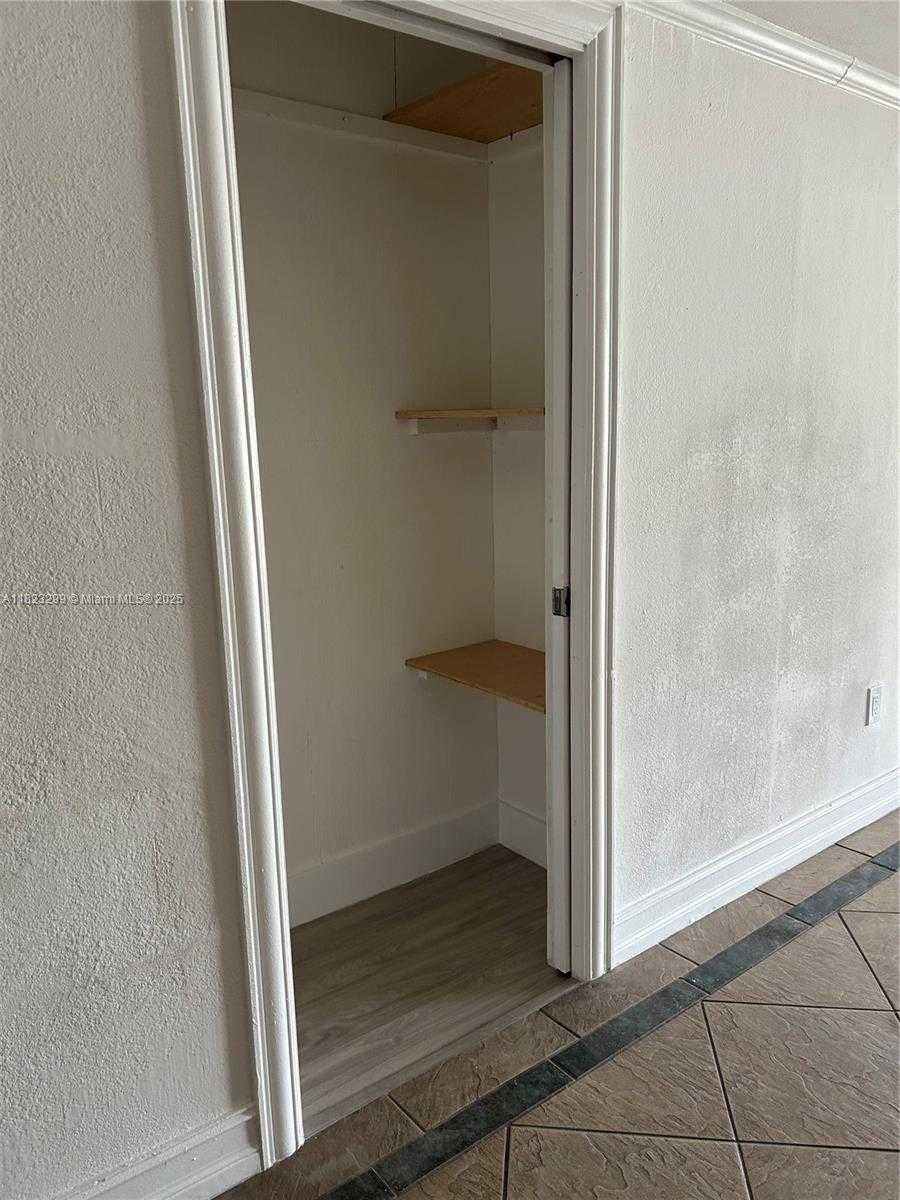 Small Image of 621 EAST 46TH ST, Hialeah Number 21