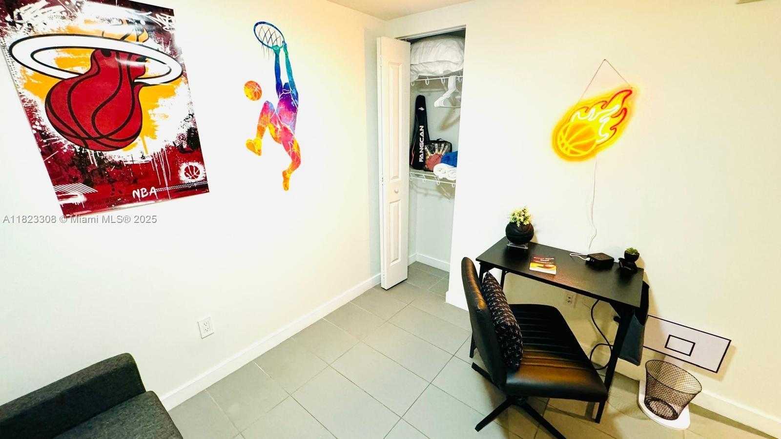 Small Image of 1600 NORTH EAST 1ST AVE #1114, Miami Number 6