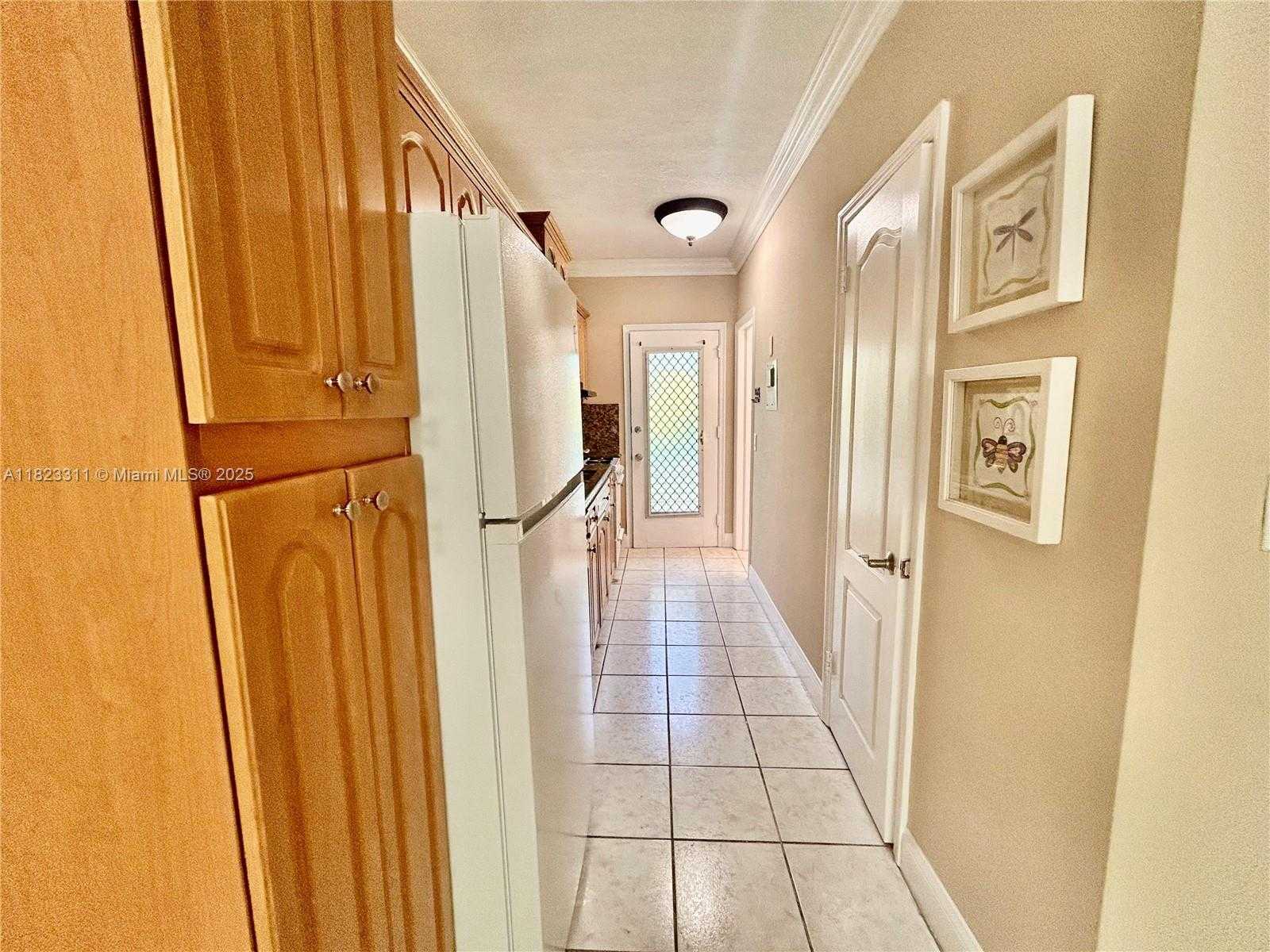 Small Image of 6490 COLLINS AVE #17, Miami Beach Number 4