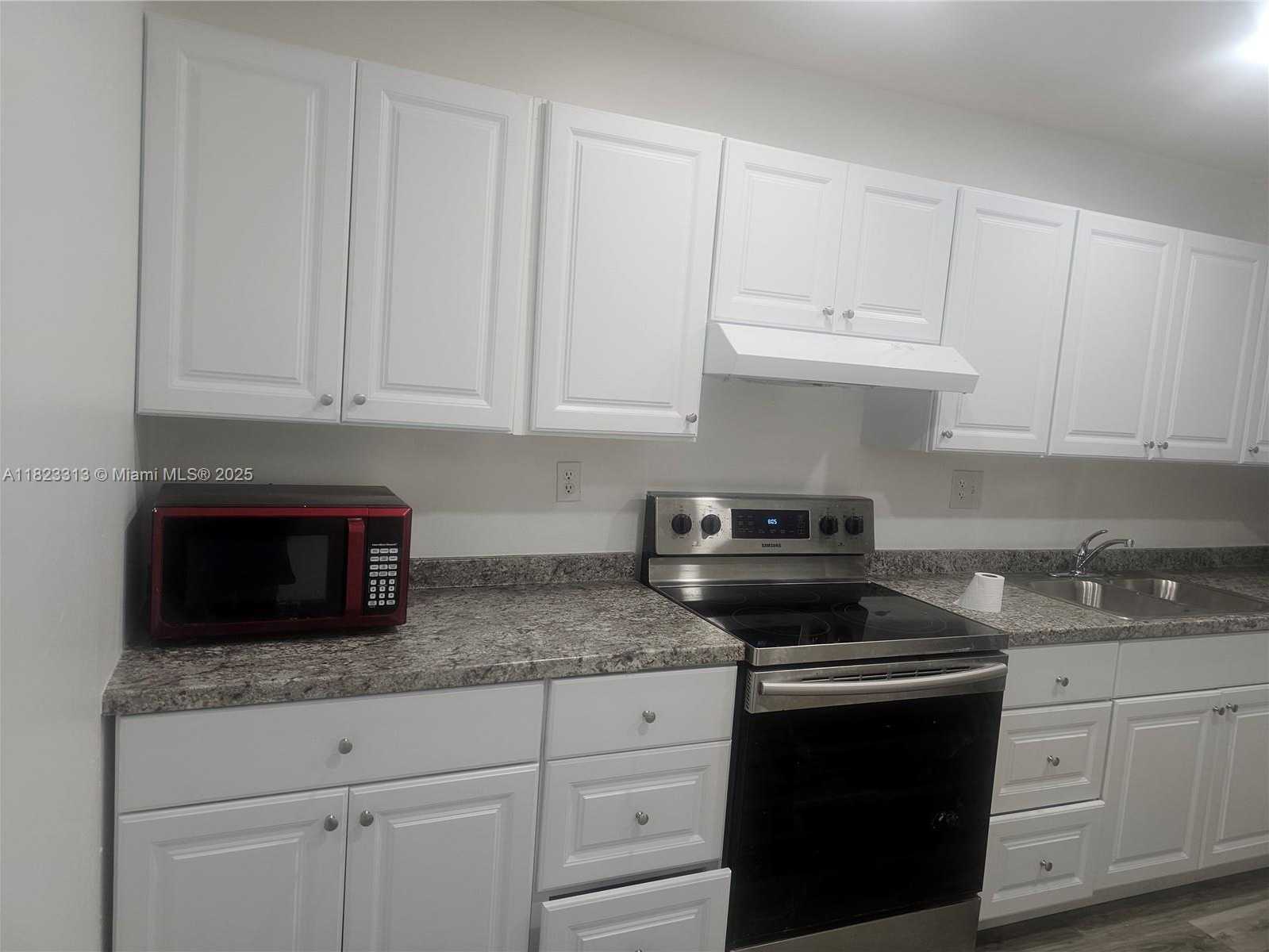 Small Image of 4525 WEST 20TH AVE #225, Hialeah Number 3