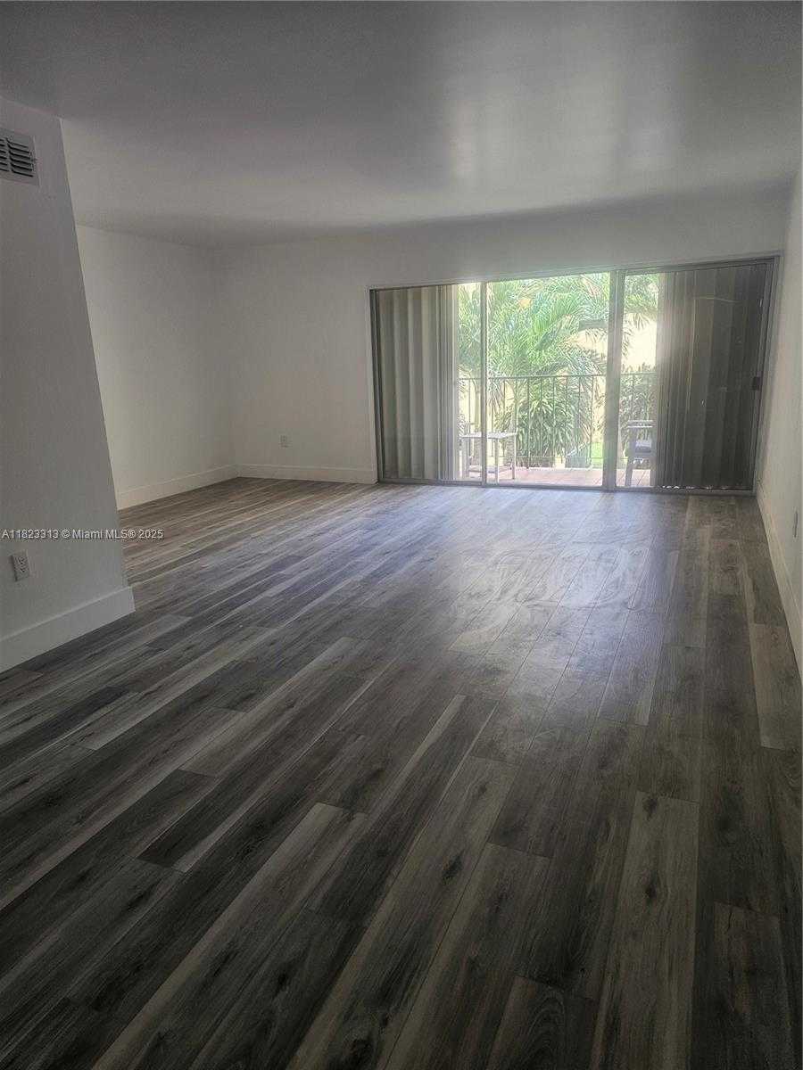 Small Image of 4525 WEST 20TH AVE #225, Hialeah Number 7