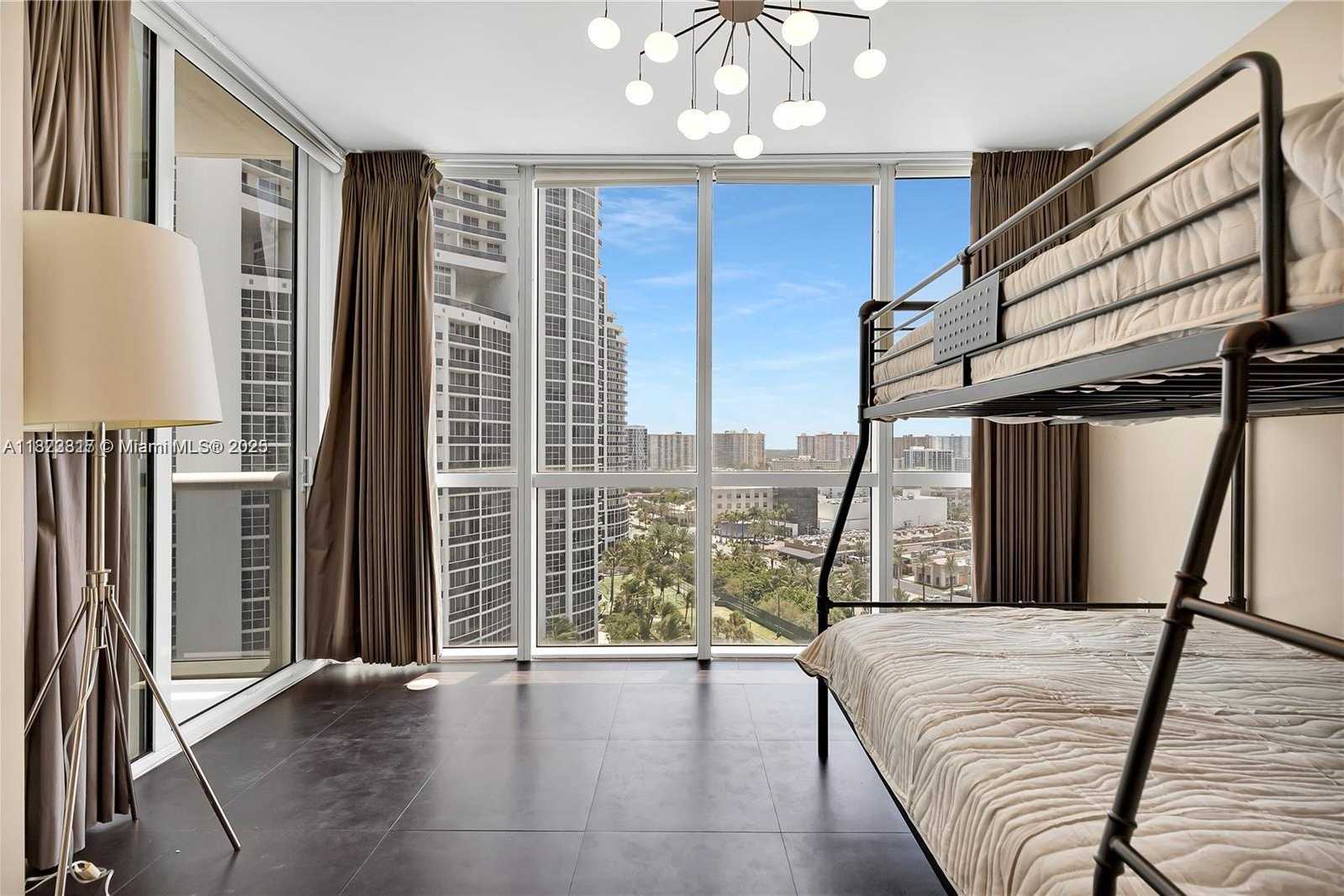 Small Image of 18201 COLLINS AVE #1507, Sunny Isles Beach Number 5