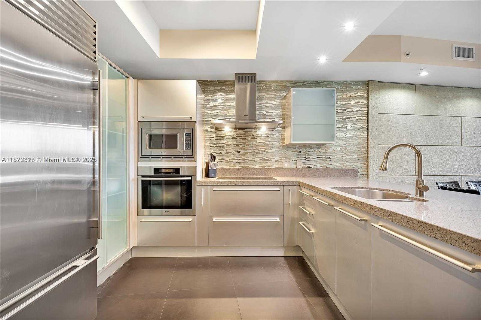 Small Image of 18201 COLLINS AVE #1507, Sunny Isles Beach Number 6