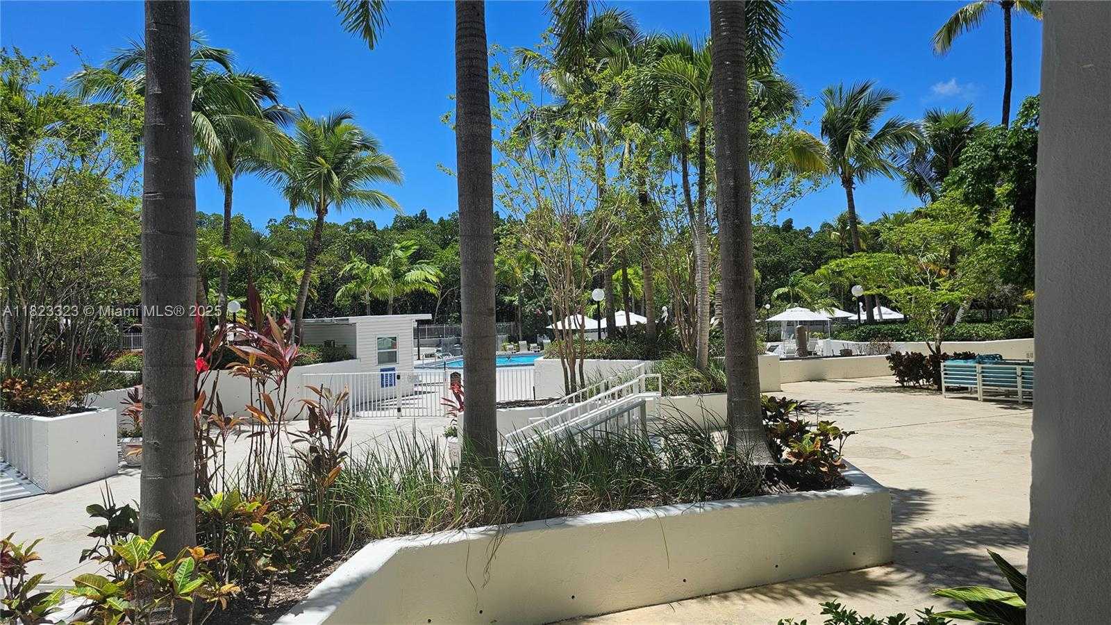 Small Image of 100 BAYVIEW DR #2009, Sunny Isles Beach Number 18