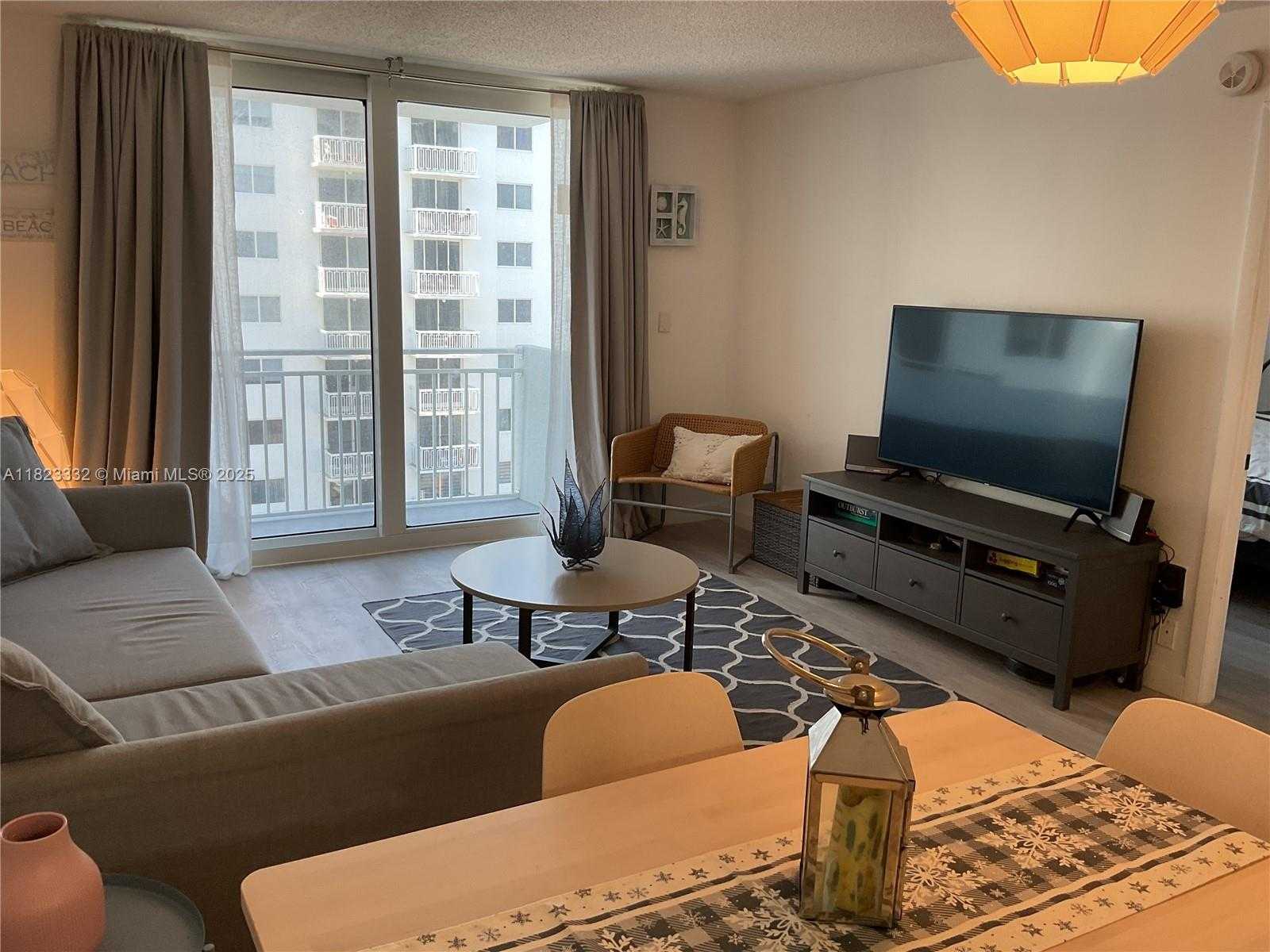 Small Image of 345 OCEAN DR #623, Miami Beach Number 10