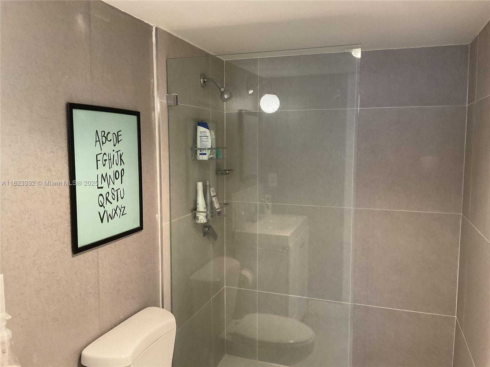 Small Image of 345 OCEAN DR #623, Miami Beach Number 22