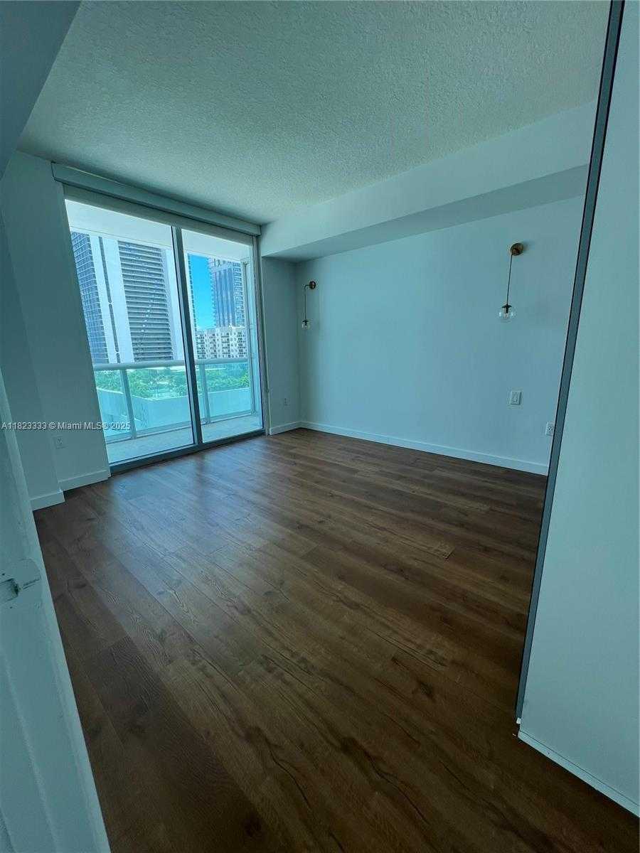 Small Image of 333 NORTH EAST 24TH ST #1409, Miami Number 17