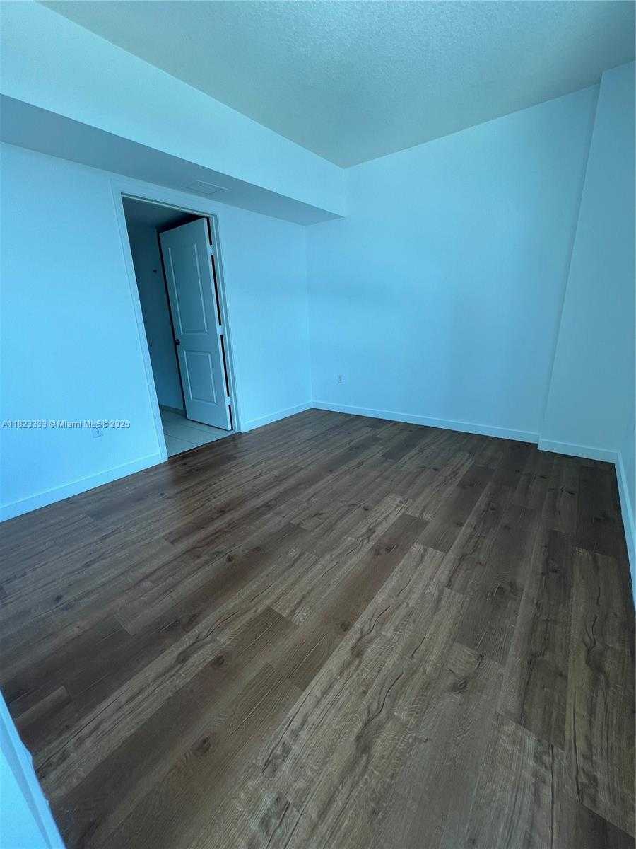 Small Image of 333 NORTH EAST 24TH ST #1409, Miami Number 24