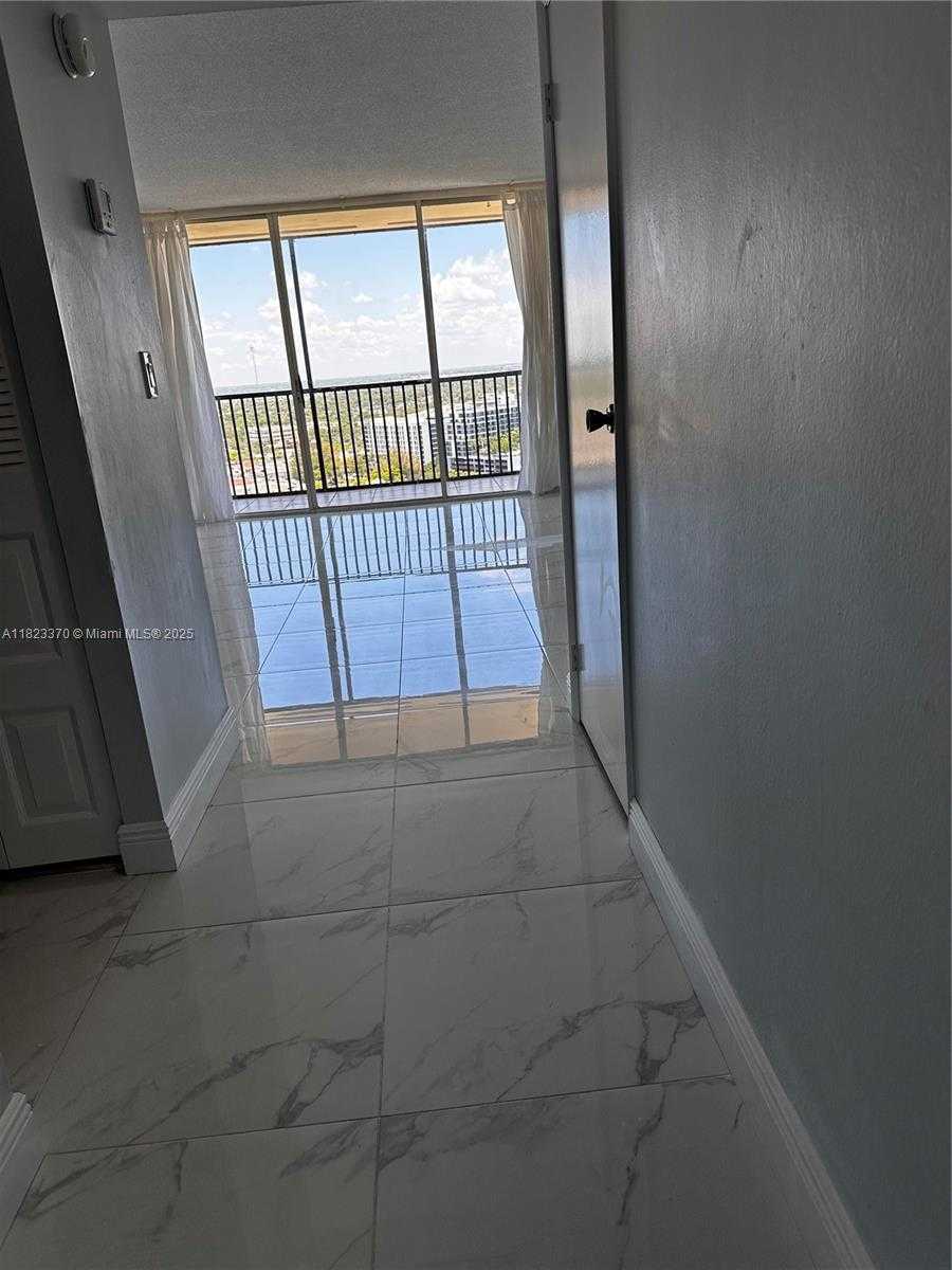 Small Image of 20335 WEST COUNTRY CLUB DR #2601, Aventura Number 12