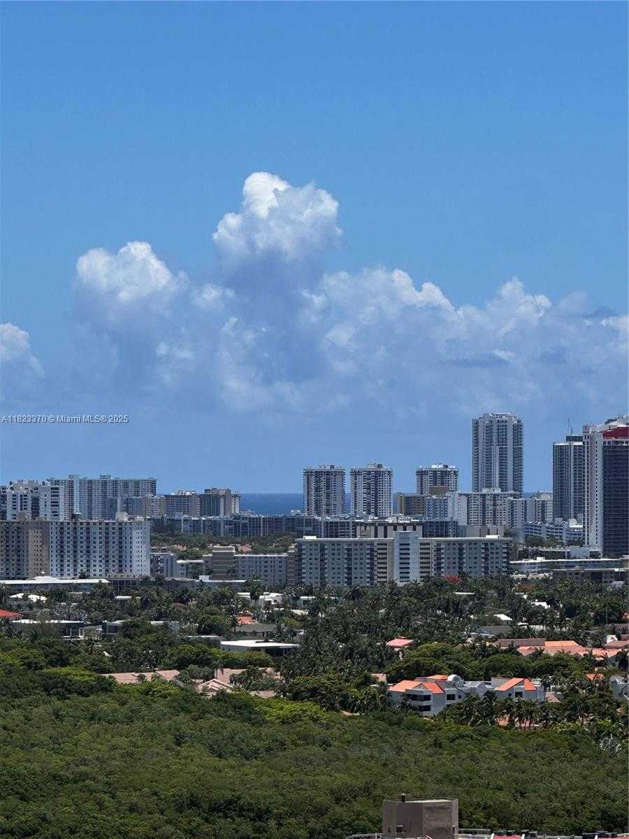 Small Image of 20335 WEST COUNTRY CLUB DR #2601, Aventura Number 14