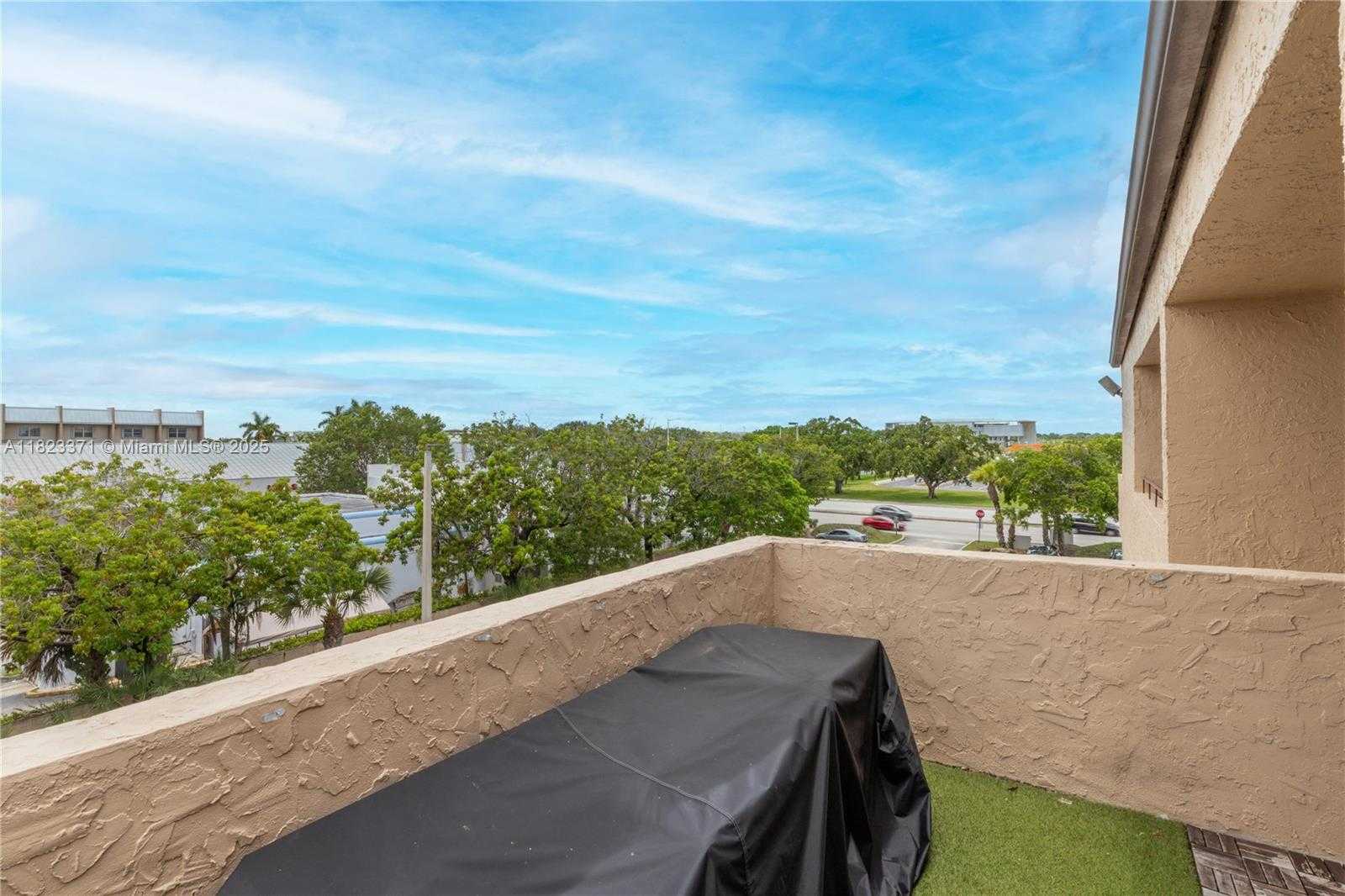 Small Image of 10400 SOUTH WEST 108TH AVE #A402, Miami Number 4