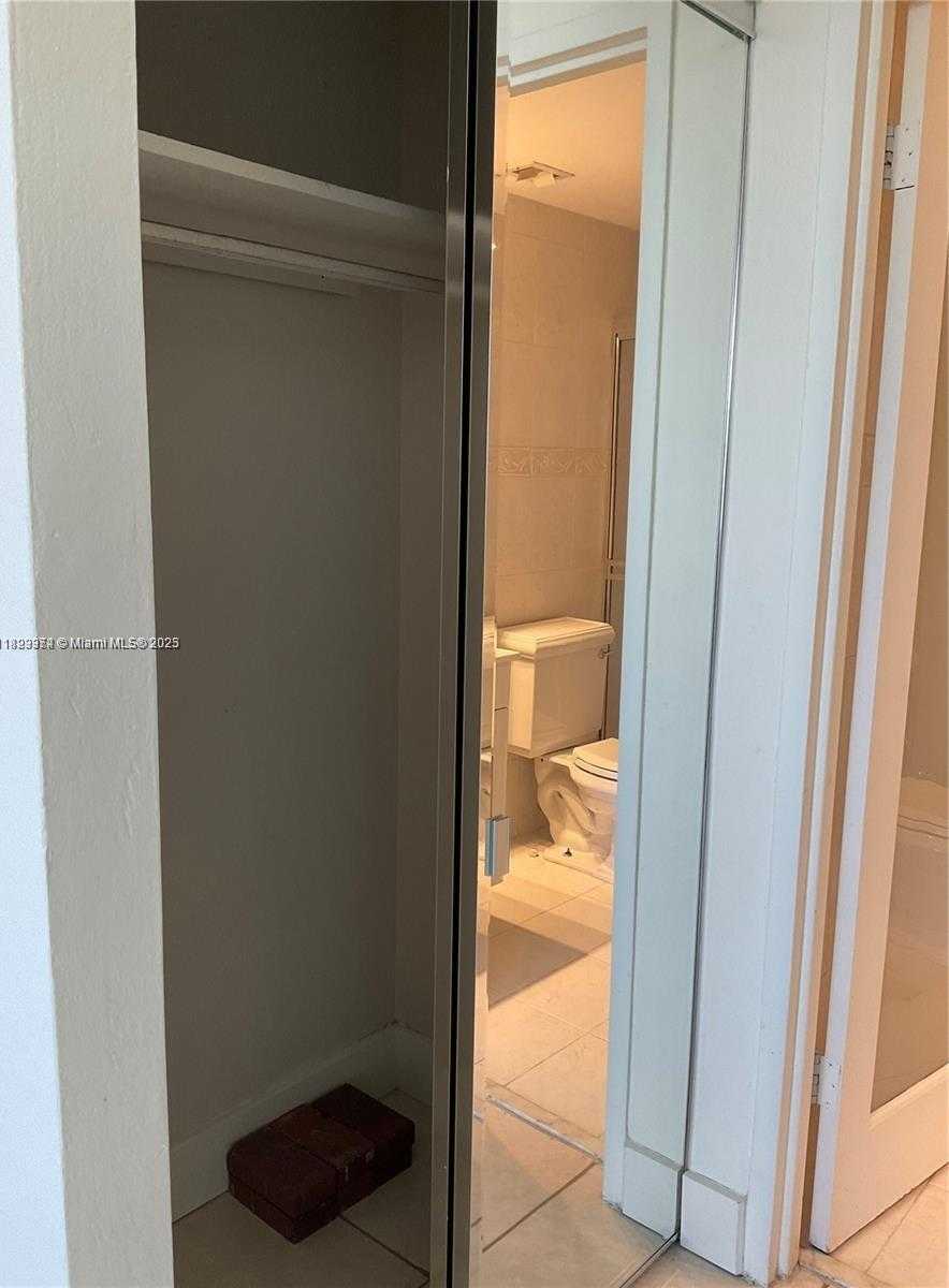 Small Image of 7441 WAYNE AVE #6J, Miami Beach Number 15