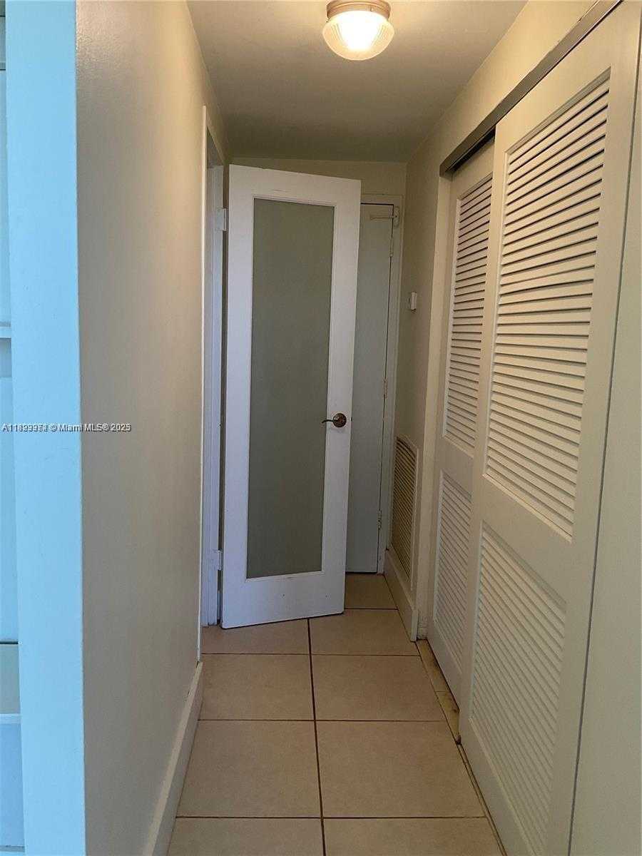 Small Image of 7441 WAYNE AVE #6J, Miami Beach Number 19