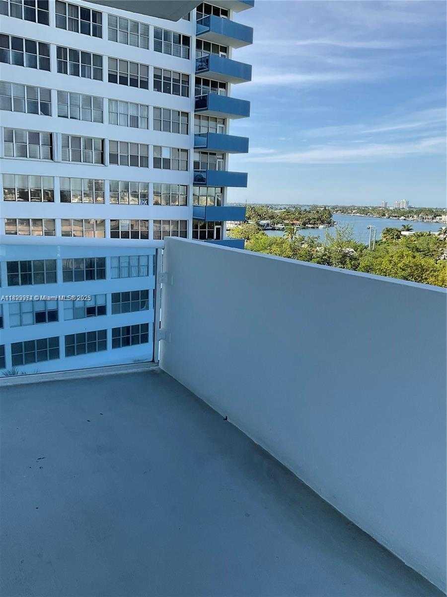 Small Image of 7441 WAYNE AVE #6J, Miami Beach Number 22